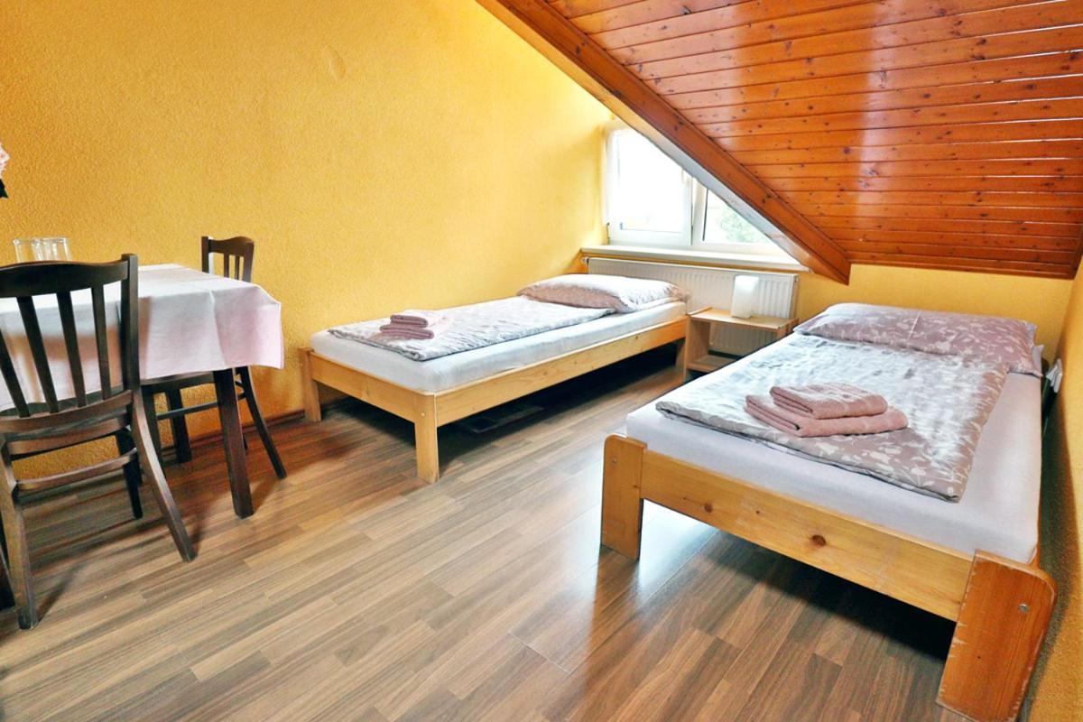 Bezmerovsky Dvur Kroměříž Esterno foto